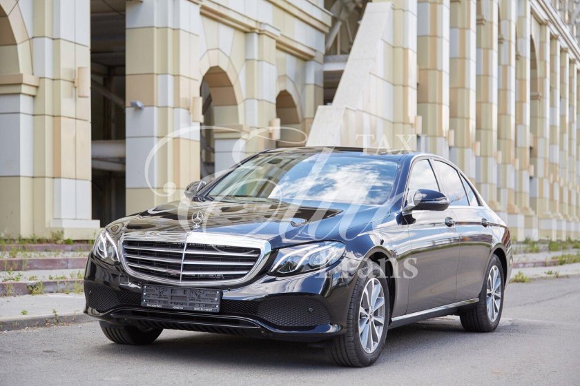 Мерседес седан бизнес класса