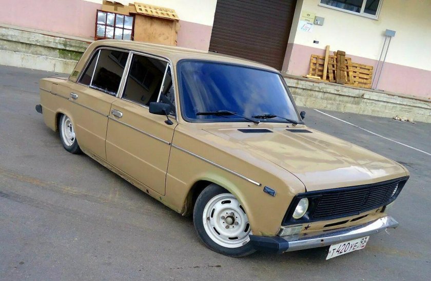 ВАЗ 2106 бежевая