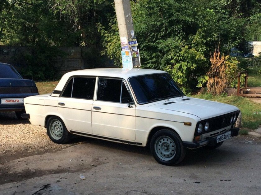 ВАЗ 2106 белая тонированная