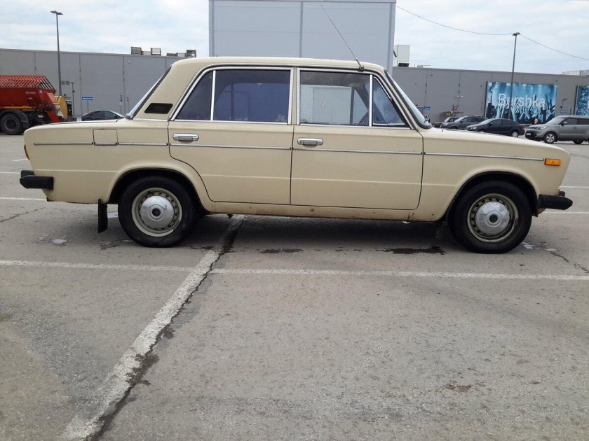 Лада 2106 бежевая