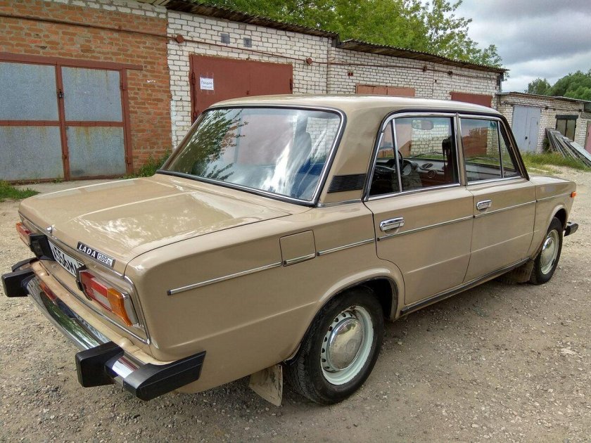 ВАЗ 2106 бежевая