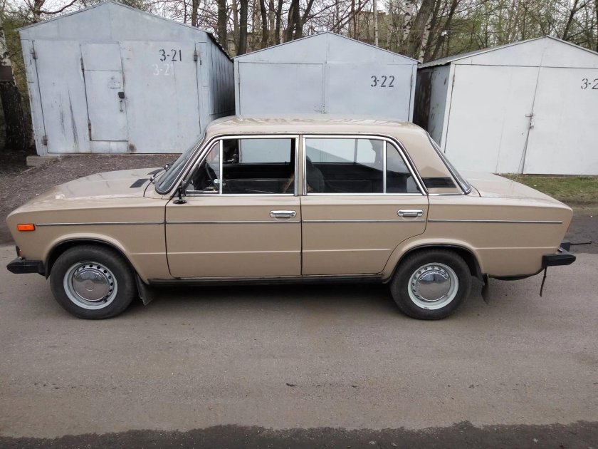 ВАЗ 2106 бежевая