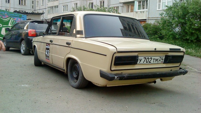 ВАЗ классика 2106 бежевый