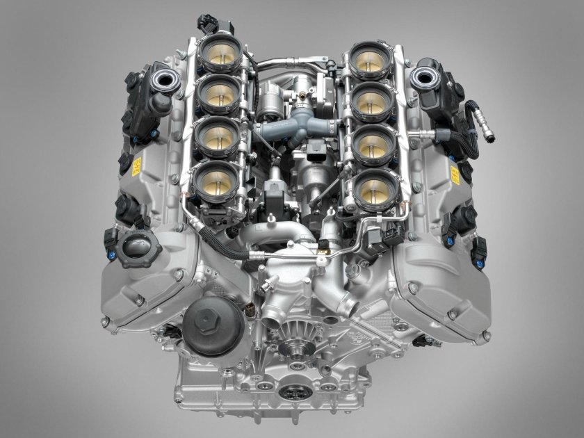 BMW vотор v8