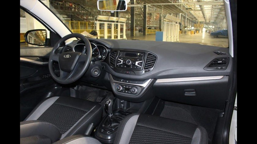 Лада Веста салон