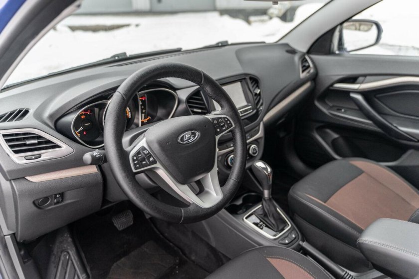 Салон лада веста