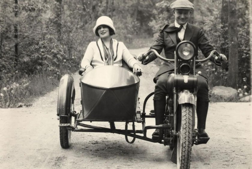 Харлей Дэвидсон с люлькой