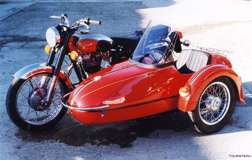 Мотоцикл Роял Энфилд с коляской