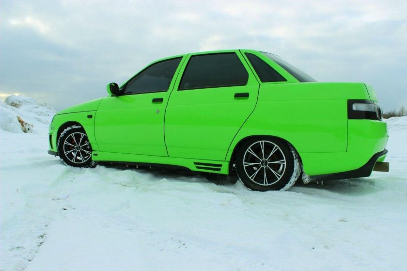 ВАЗ 2110 салатовая