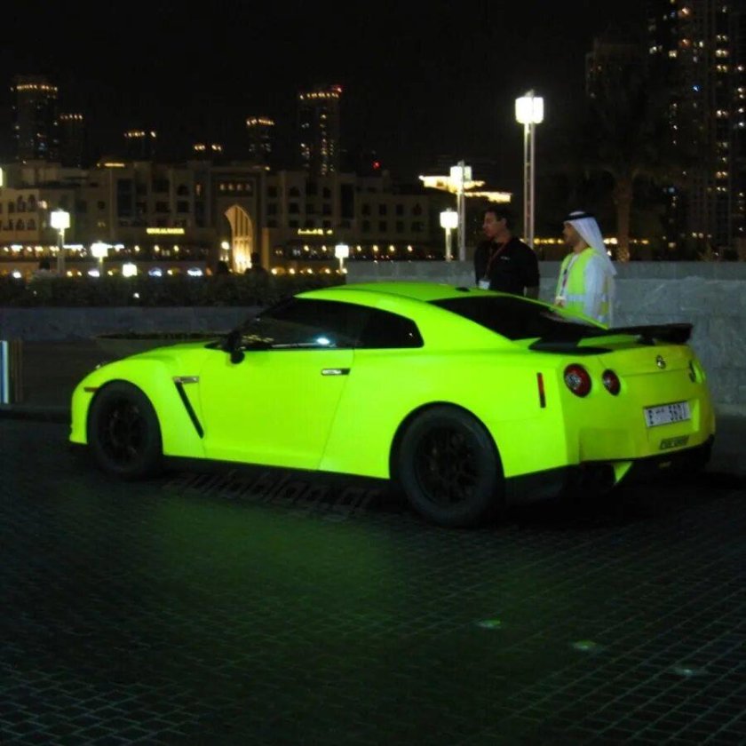 Nissan GTR r35 неон