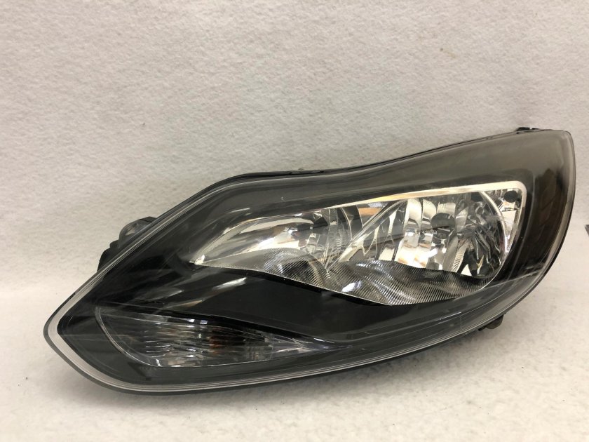 Фара левая ford focus 3