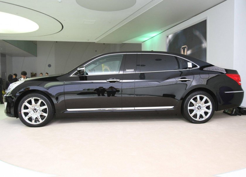 Hyundai Equus Limousine 2010
