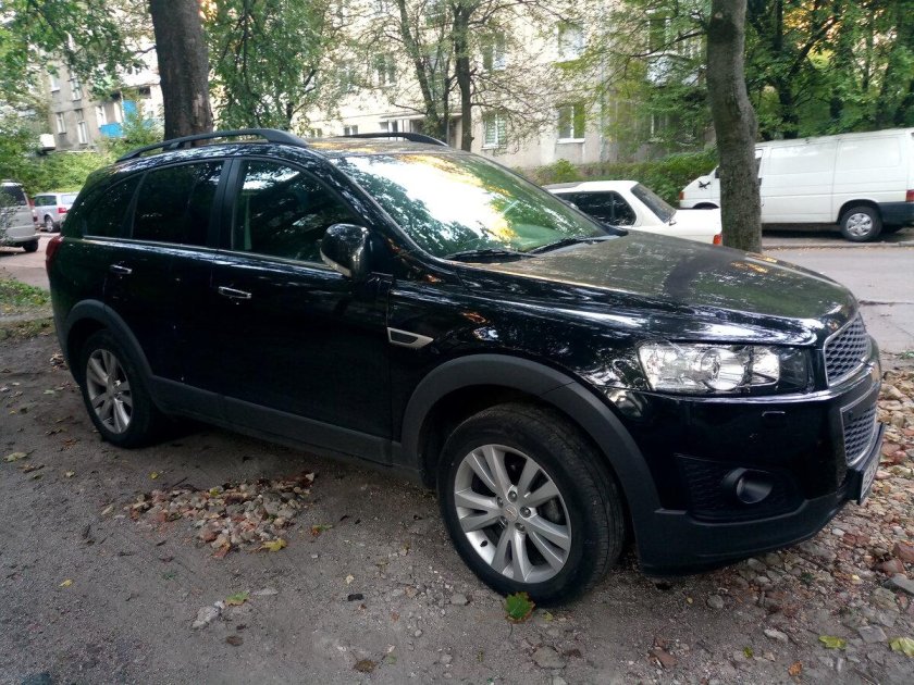 Chevrolet Captiva 4 черный
