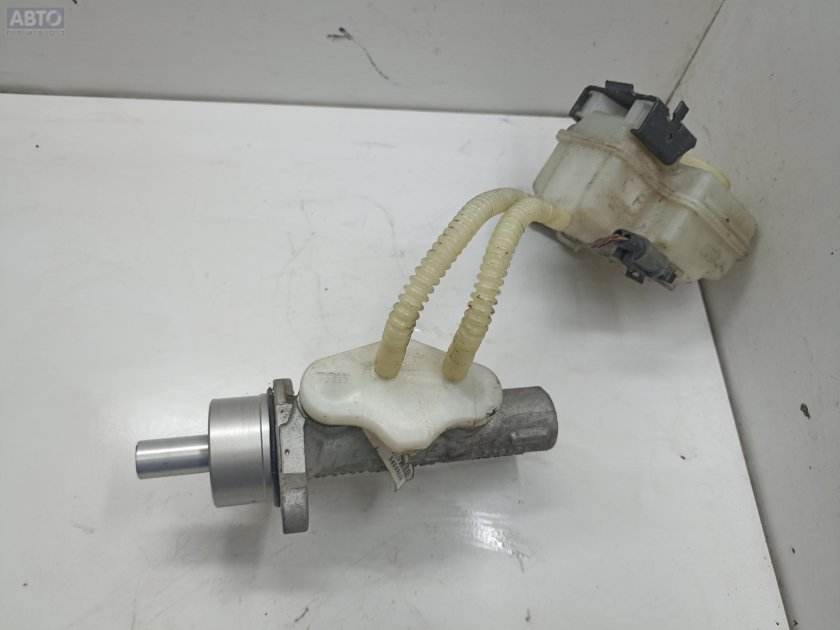 Мойка бачка тормозной жидкости Опель Зафира б