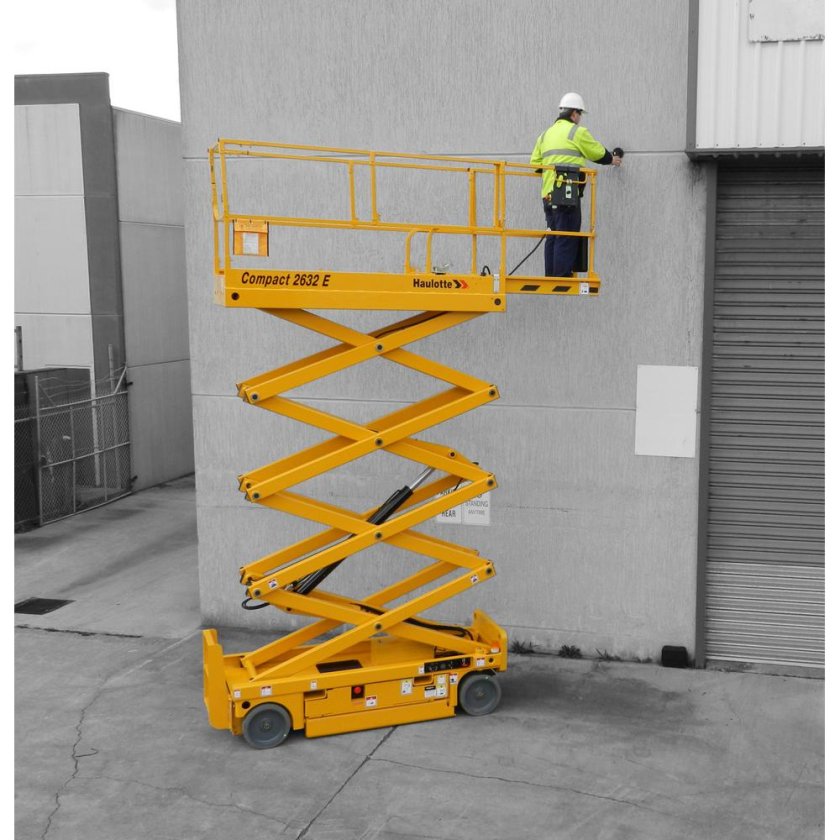 Ножничный подъемник Haulotte Compact 10