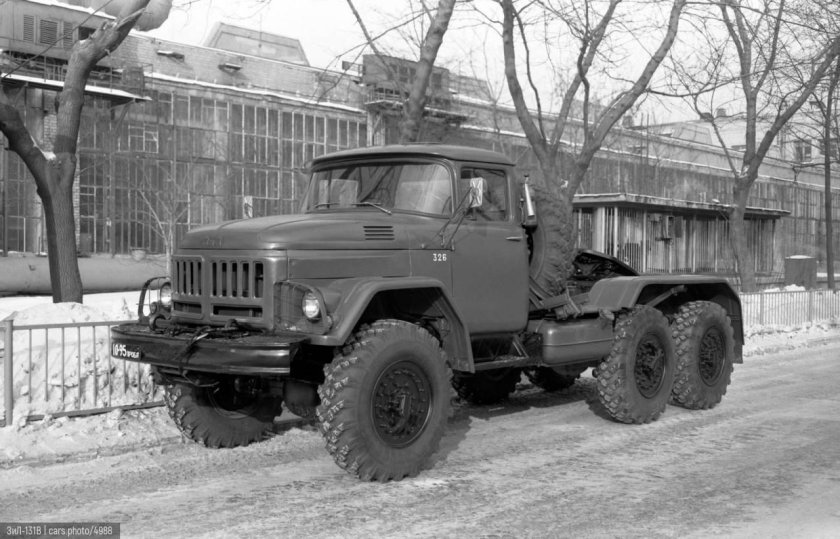 Машина ЗИЛ 131