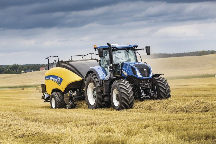Трактор New Holland t7