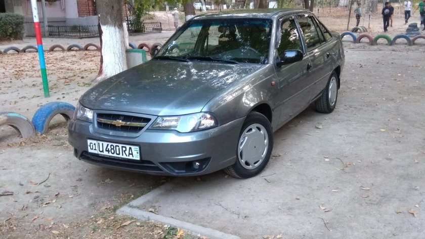 Chevrolet Nexia 2 мокрый асфальт