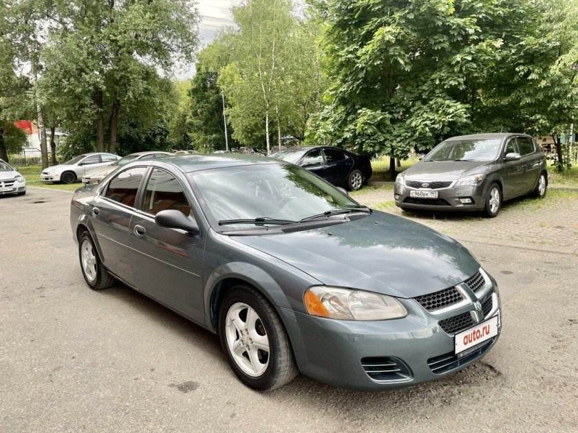 Додж стратус 2005 года