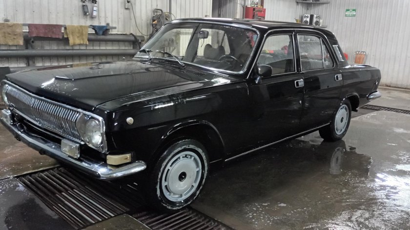 ГАЗ 2411 такси