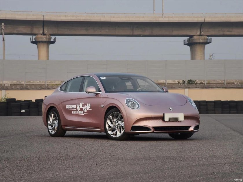 Ora Lightning Cat 2023