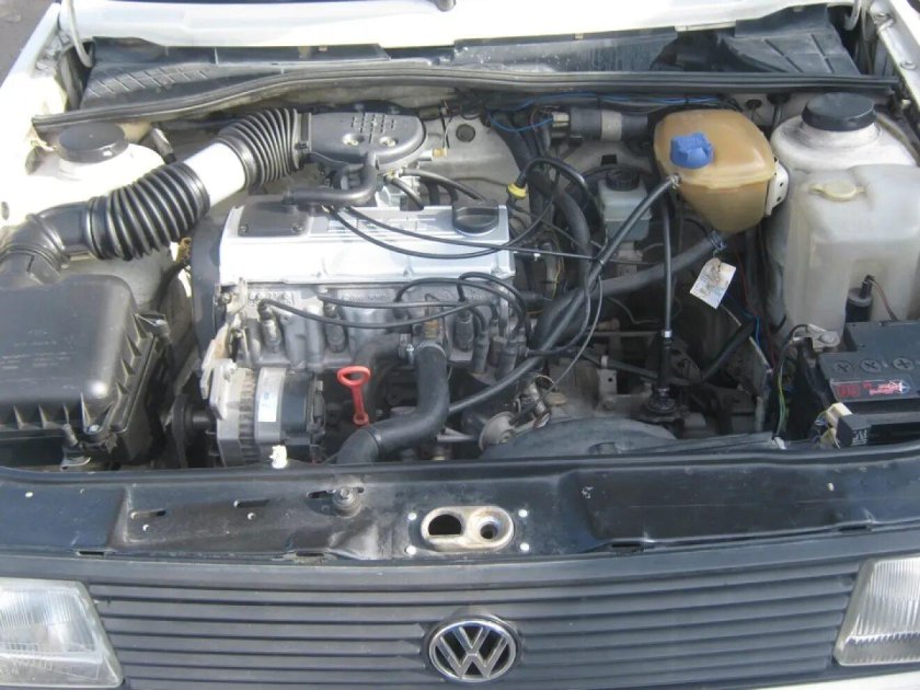 Jetta 2 под капотом