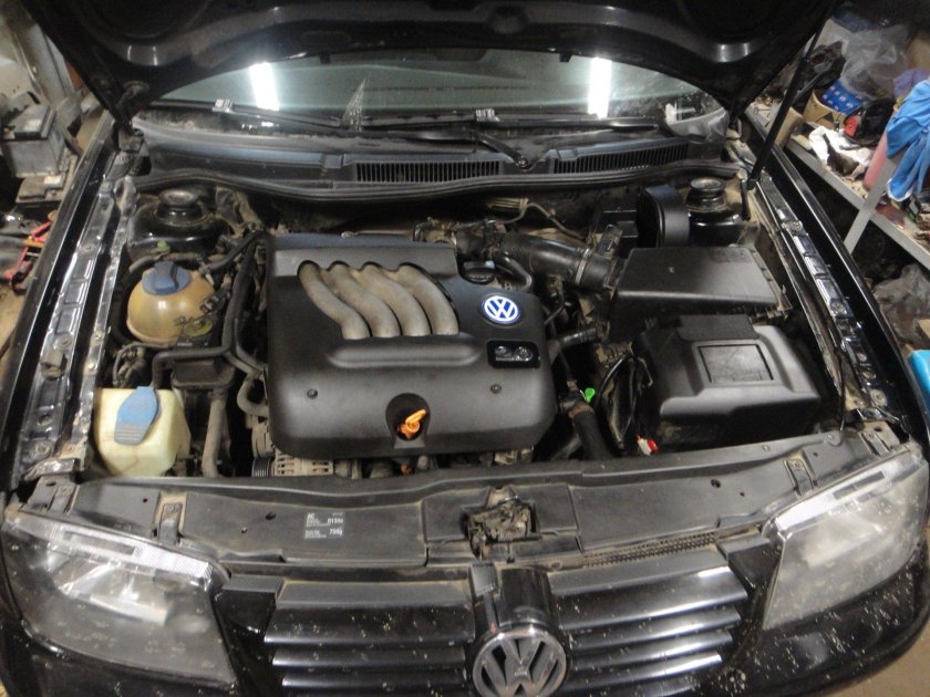 Фольксваген Джетта 5 под капотом