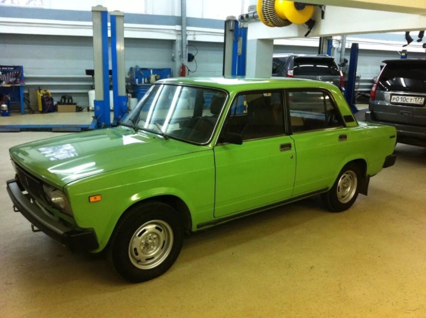ВАЗ 2105 зеленая