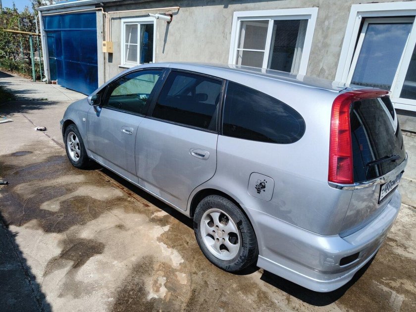 Хонда стрим 200