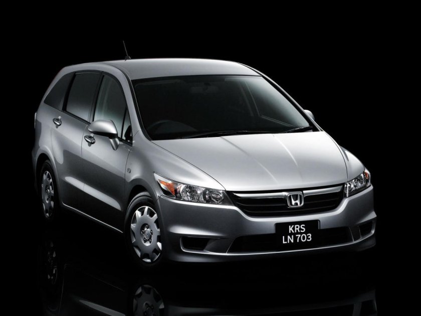 Honda Stream 2 поколение
