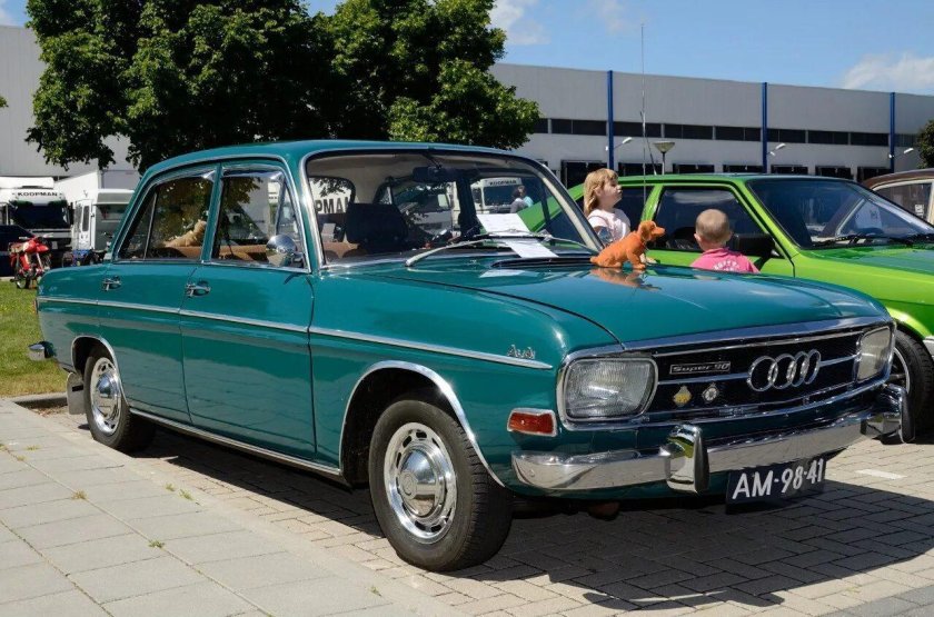 Audi 60 f103