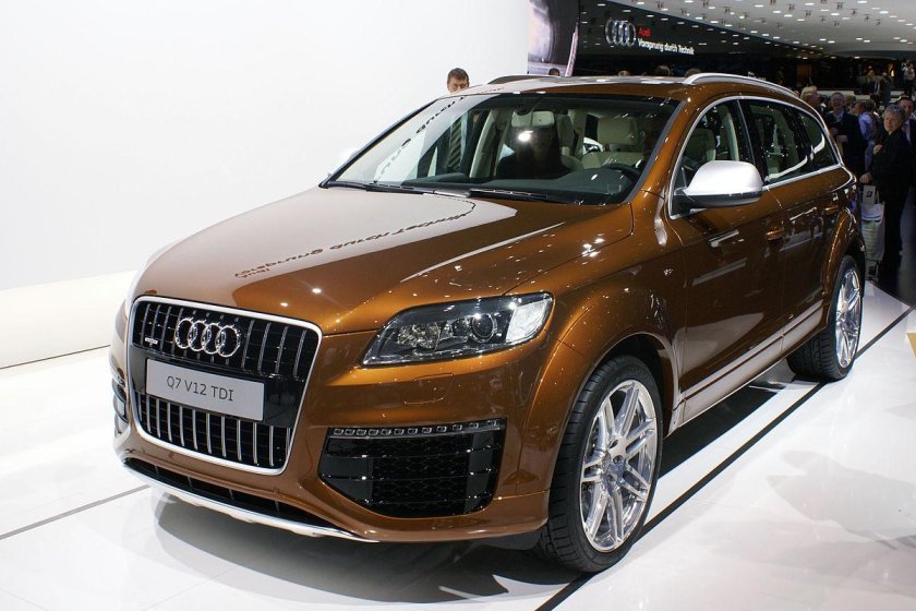 Audi q7 v12