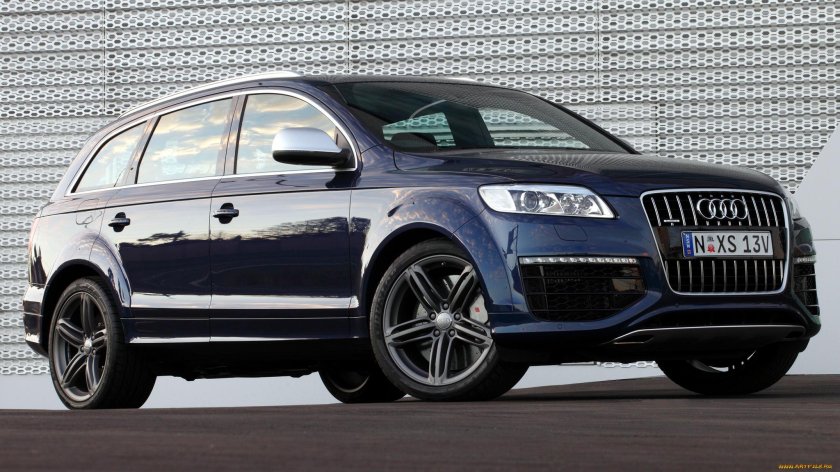 Audi q7 2009 v12