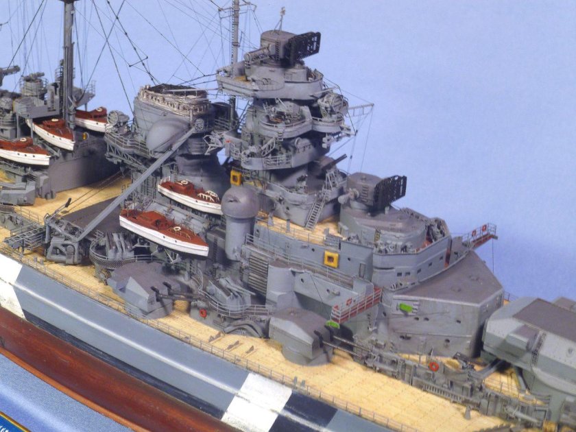 Бисмарк Моделист 1/350