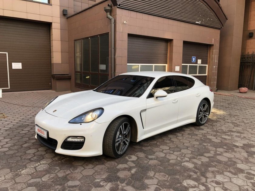 Porsche Panamera 4s