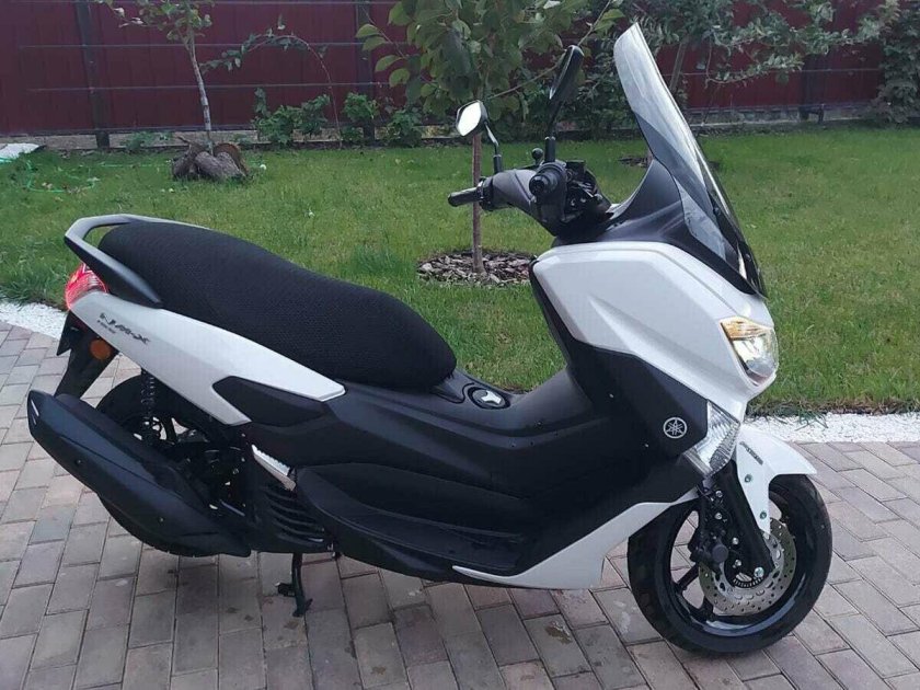 Скутер yamaha
