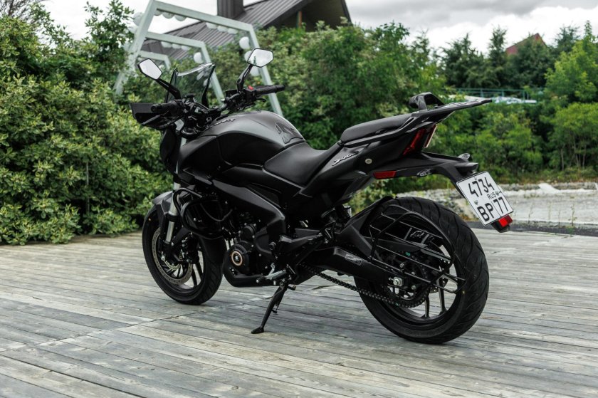 Баджадж Доминар 400 туристическая версия