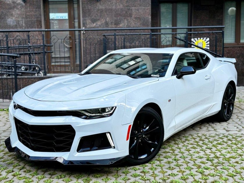 Chevrolet camaro zl1 2020