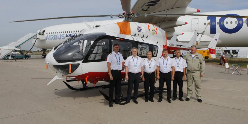 Сотрудники Московского авиацентра