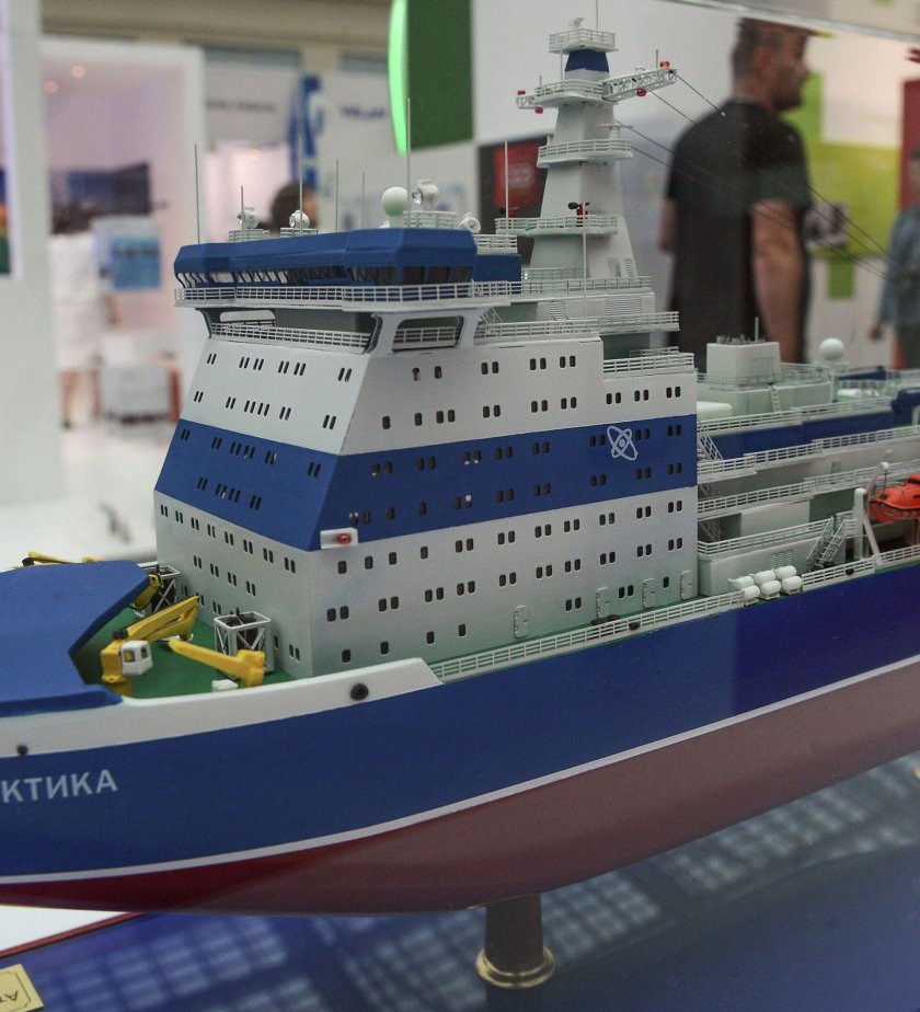 Ледокол 22220