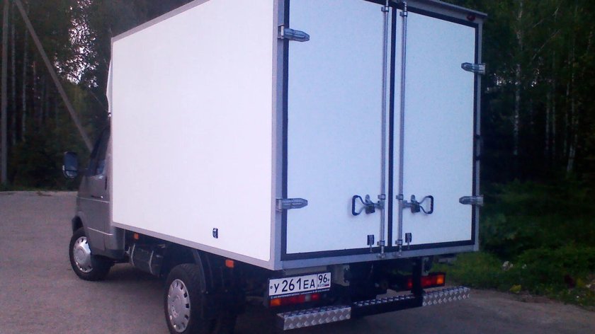 ГАЗ 3302 фургон сзади