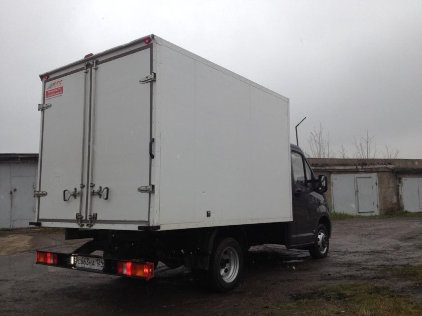 Газель Некст фургон сзади