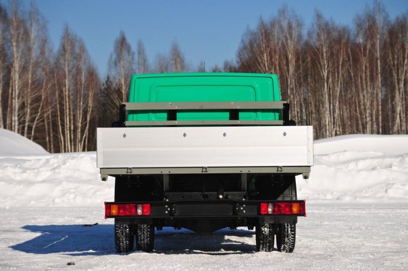 Газель Некст зад