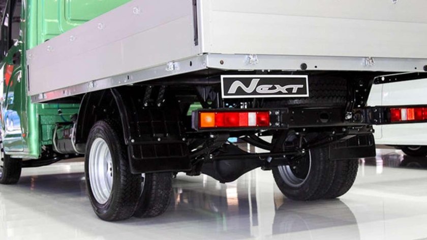 Газель Некст сзади