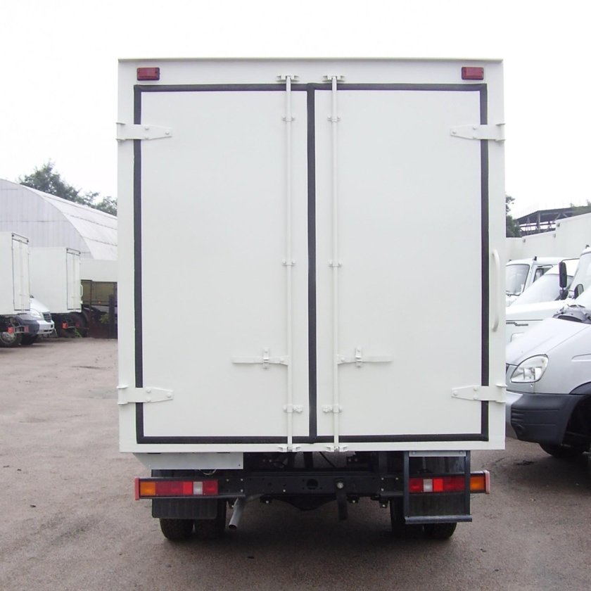 ГАЗ 3302 изотермический фургон сзади