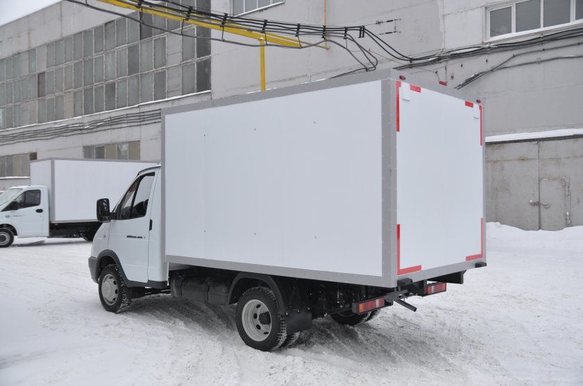 Газель Некст грузовая сзади