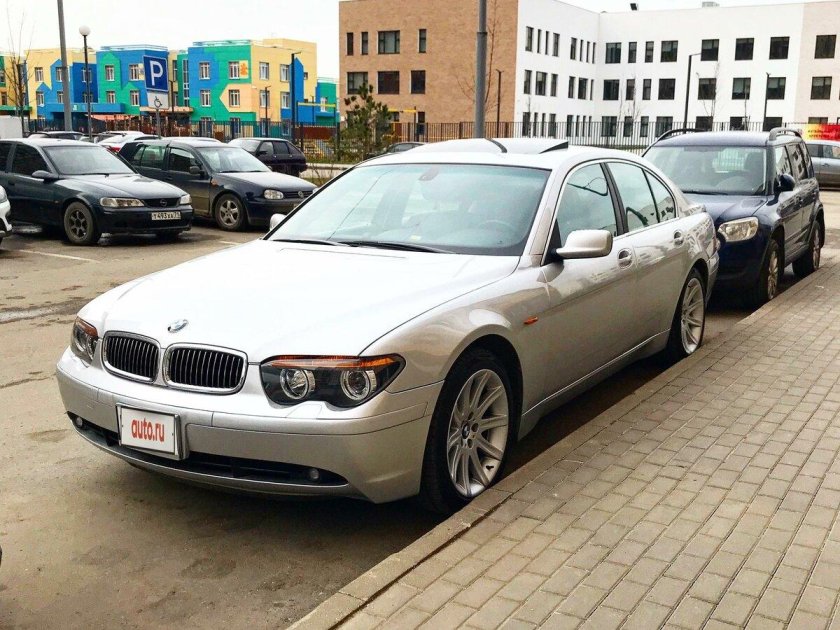 Бмв 7 серии 2002
