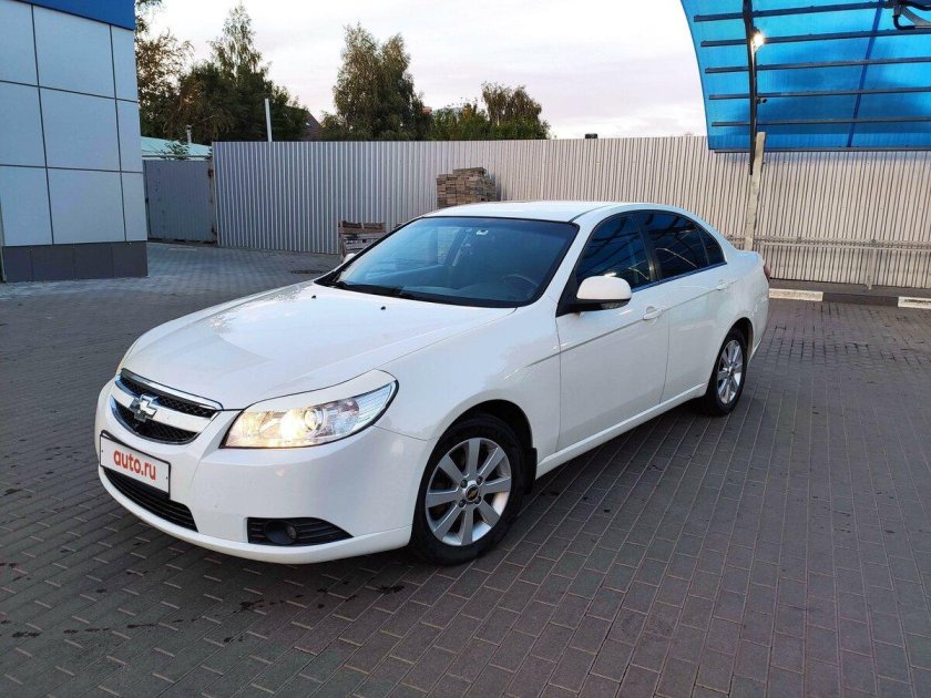 Шевроле Эпика 2012 белая
