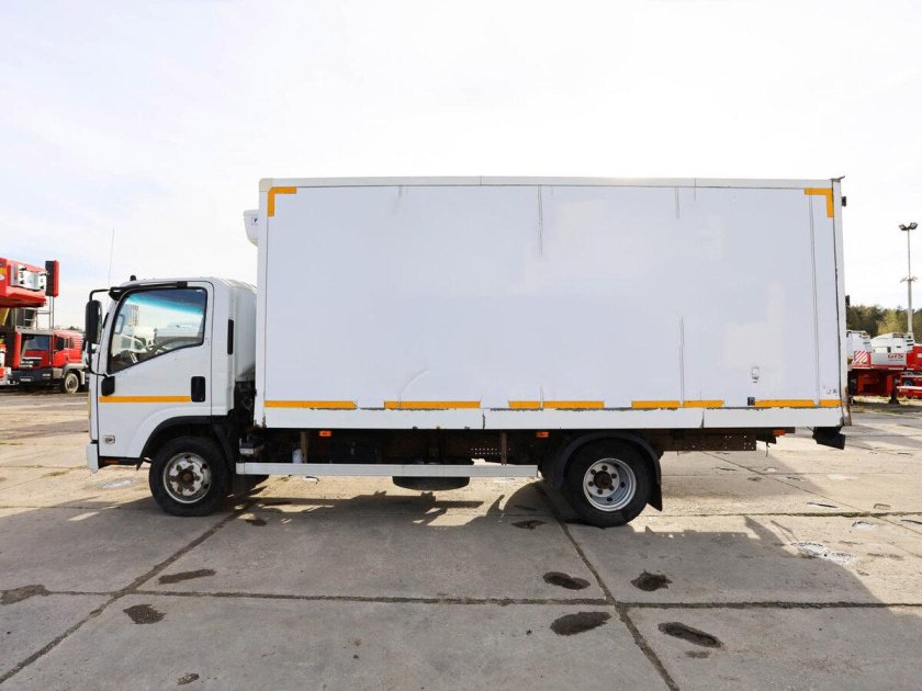 Mitsubishi Canter 2022