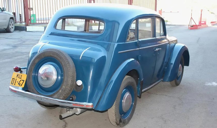 Москвич 401 автомобиль